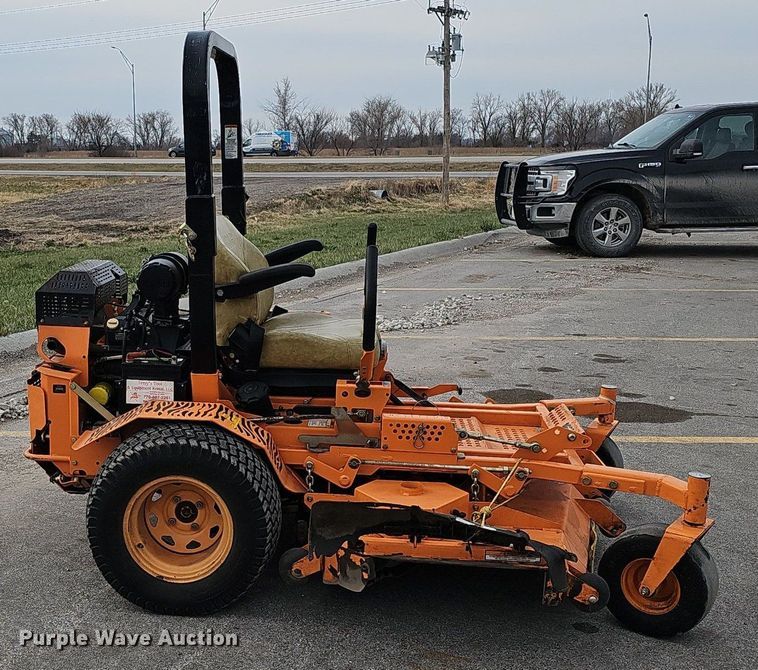 image for item IO9891 Scag Turf Tiger STT61V-29CH-EFI ZTR lawn mower