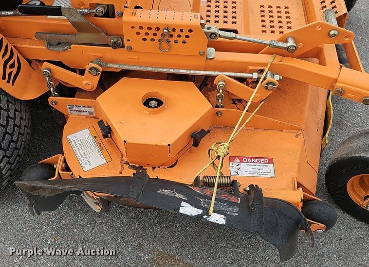 image for item IO9891 Scag Turf Tiger STT61V-29CH-EFI ZTR lawn mower