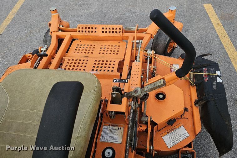 image for item IO9891 Scag Turf Tiger STT61V-29CH-EFI ZTR lawn mower