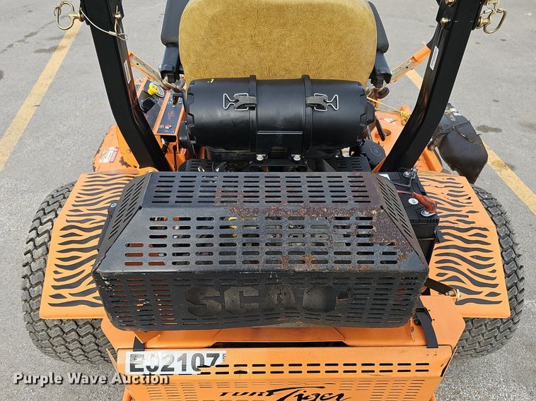 image for item IO9891 Scag Turf Tiger STT61V-29CH-EFI ZTR lawn mower