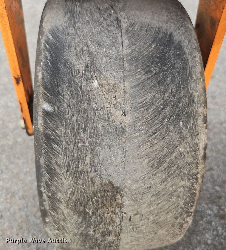 image for item IO9891 Scag Turf Tiger STT61V-29CH-EFI ZTR lawn mower