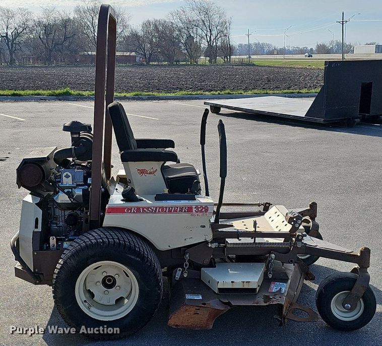 image for item IO9908 Grasshopper 329B ZTR lawn mower