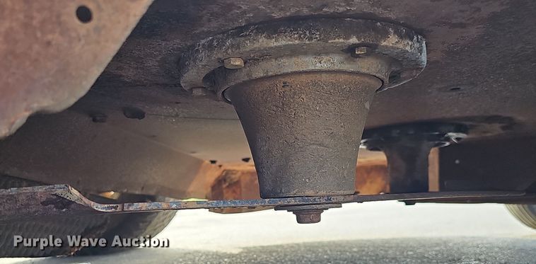 image for item IO9908 Grasshopper 329B ZTR lawn mower