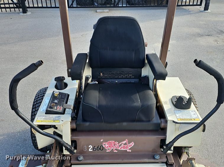 image for item IO9908 Grasshopper 329B ZTR lawn mower