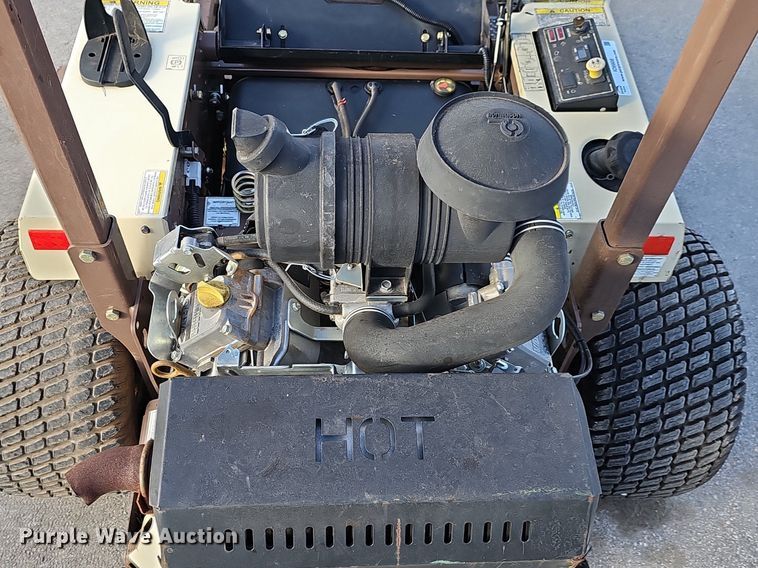 image for item IO9908 Grasshopper 329B ZTR lawn mower