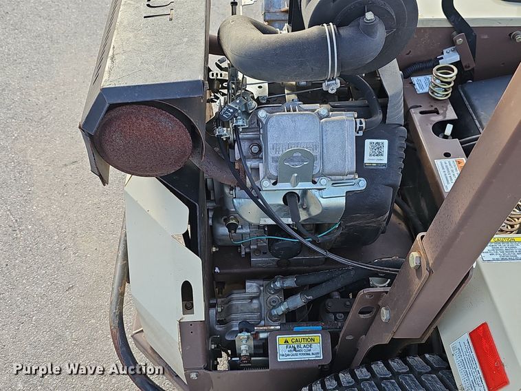 image for item IO9908 Grasshopper 329B ZTR lawn mower