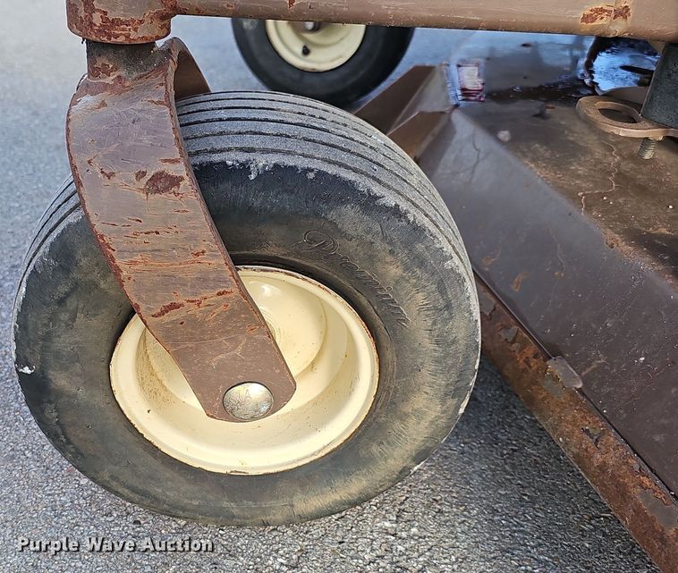 image for item IO9908 Grasshopper 329B ZTR lawn mower