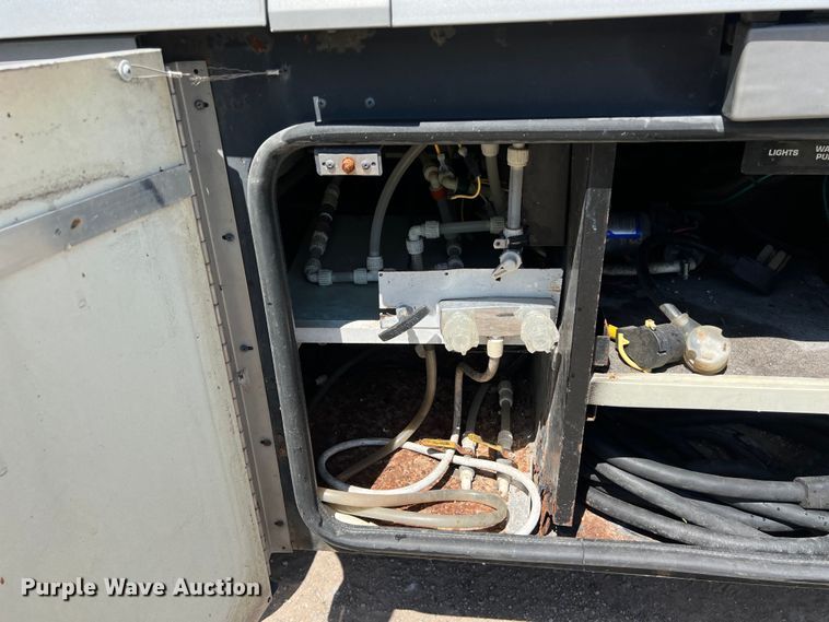 image for item KV9776 2002 Horizon Itasca IKP36LD RV