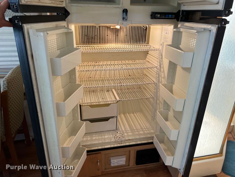 image for item KV9776 2002 Horizon Itasca IKP36LD RV