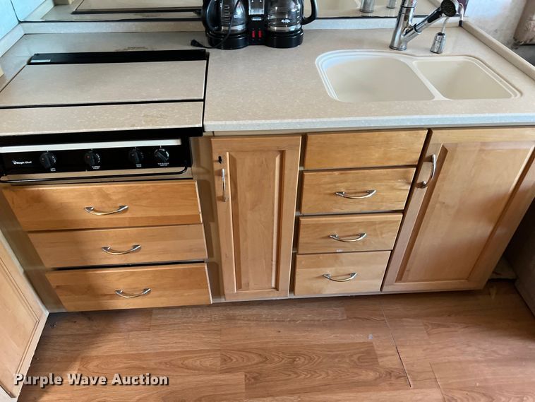 image for item KV9776 2002 Horizon Itasca IKP36LD RV