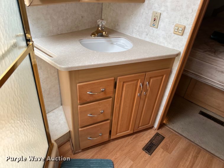 image for item KV9776 2002 Horizon Itasca IKP36LD RV