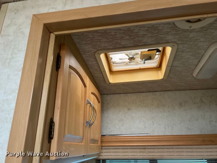 image for item KV9776 2002 Horizon Itasca IKP36LD RV