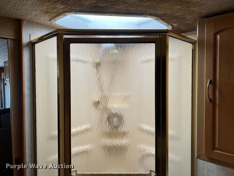 image for item KV9776 2002 Horizon Itasca IKP36LD RV