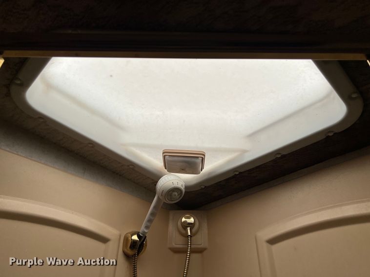 image for item KV9776 2002 Horizon Itasca IKP36LD RV