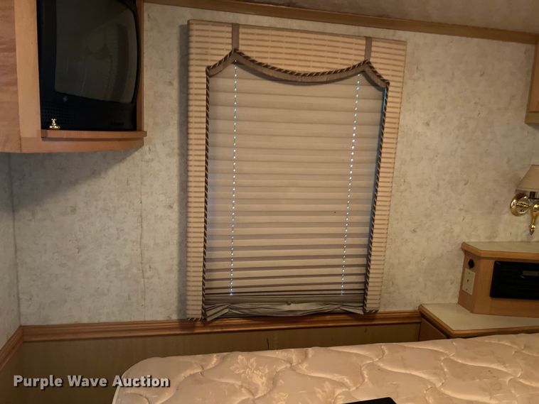 image for item KV9776 2002 Horizon Itasca IKP36LD RV