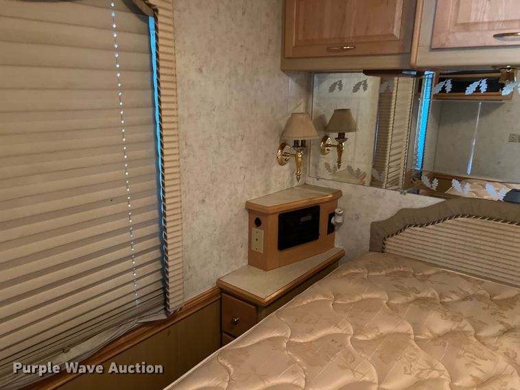 image for item KV9776 2002 Horizon Itasca IKP36LD RV