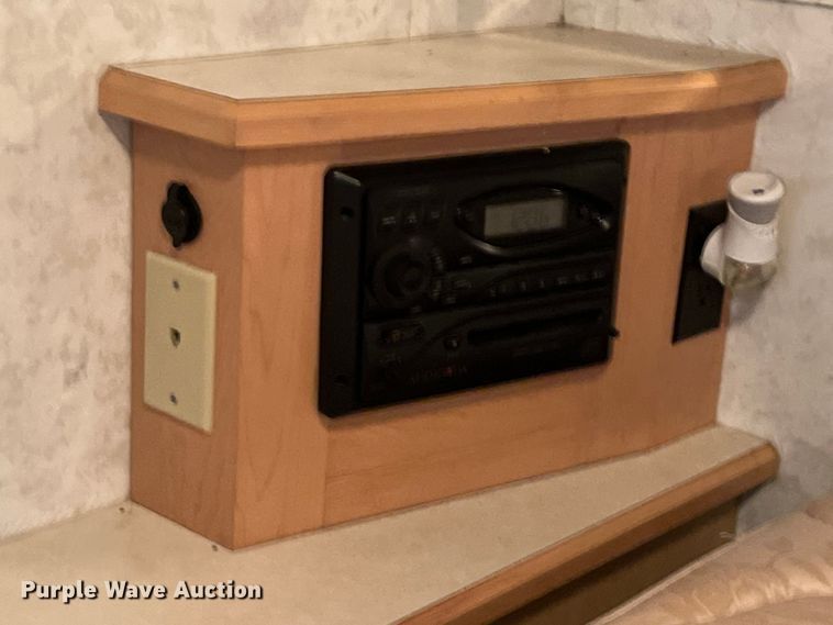 image for item KV9776 2002 Horizon Itasca IKP36LD RV