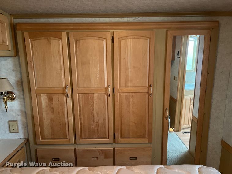 image for item KV9776 2002 Horizon Itasca IKP36LD RV