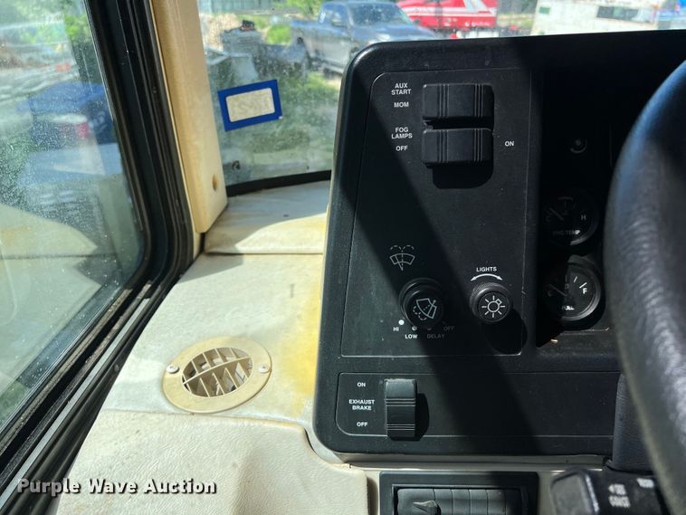 image for item KV9776 2002 Horizon Itasca IKP36LD RV