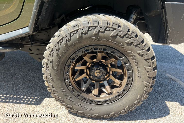 image for item KV9777 2003 Hummer H2 SUV