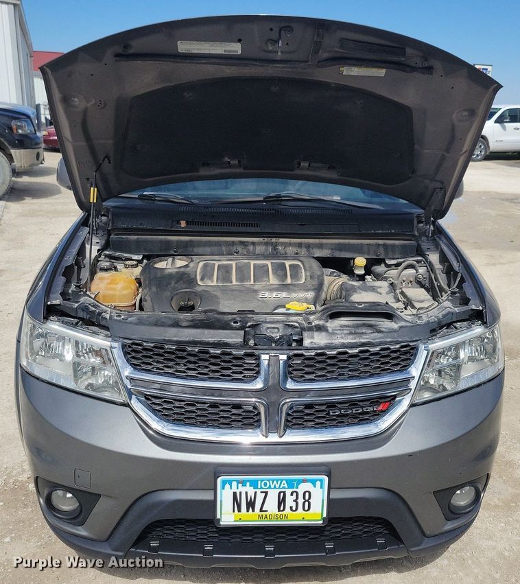 image for item LC9925 2012 Dodge Journey SXT SUV