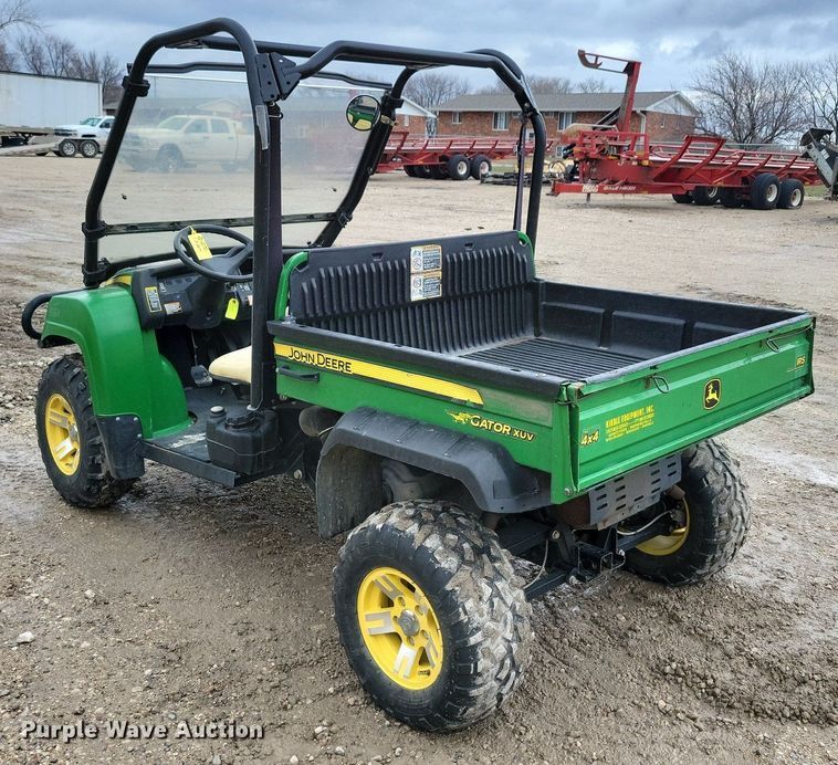 image for item LC9927 2010 John Deere Gator XUV 620i utility vehicle