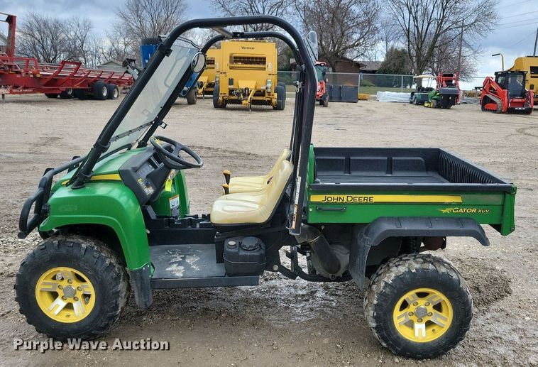 image for item LC9927 2010 John Deere Gator XUV 620i utility vehicle