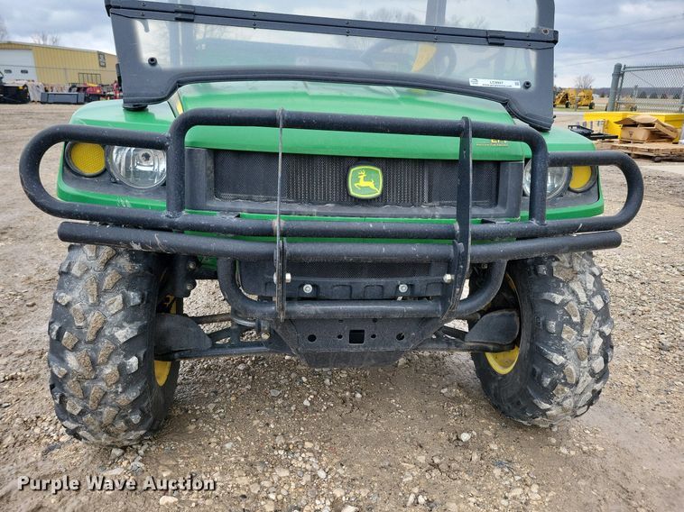 image for item LC9927 2010 John Deere Gator XUV 620i utility vehicle