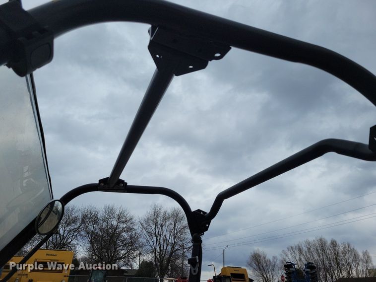 image for item LC9927 2010 John Deere Gator XUV 620i utility vehicle