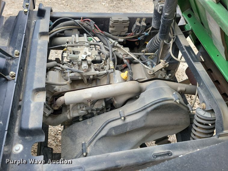 image for item LC9927 2010 John Deere Gator XUV 620i utility vehicle