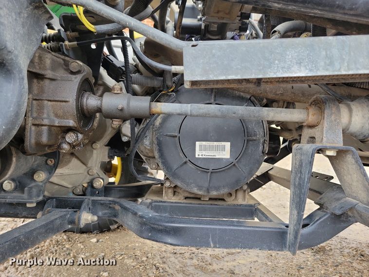 image for item LC9927 2010 John Deere Gator XUV 620i utility vehicle