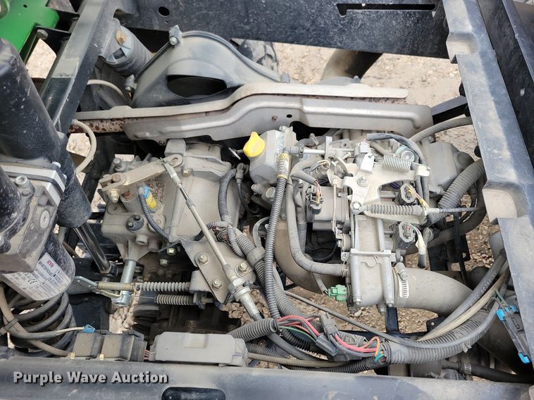 image for item LC9927 2010 John Deere Gator XUV 620i utility vehicle