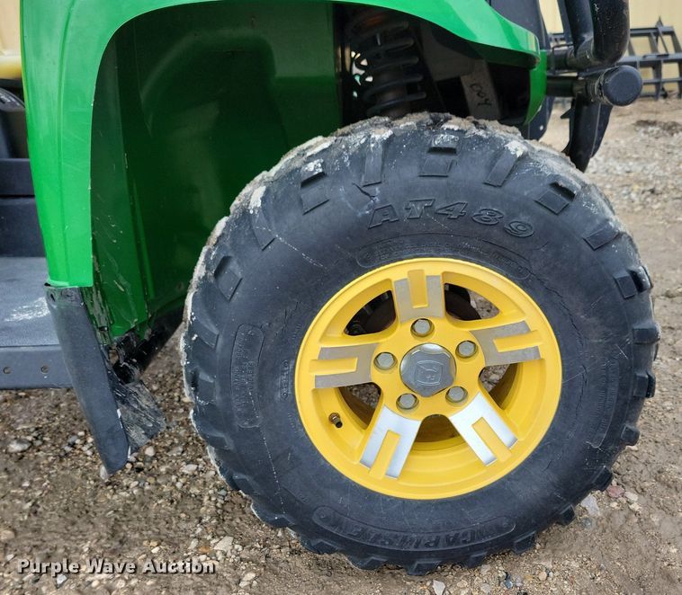 image for item LC9927 2010 John Deere Gator XUV 620i utility vehicle