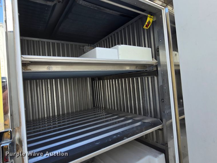 image for item LD9126 2019 Ford E450 refrigerated truck