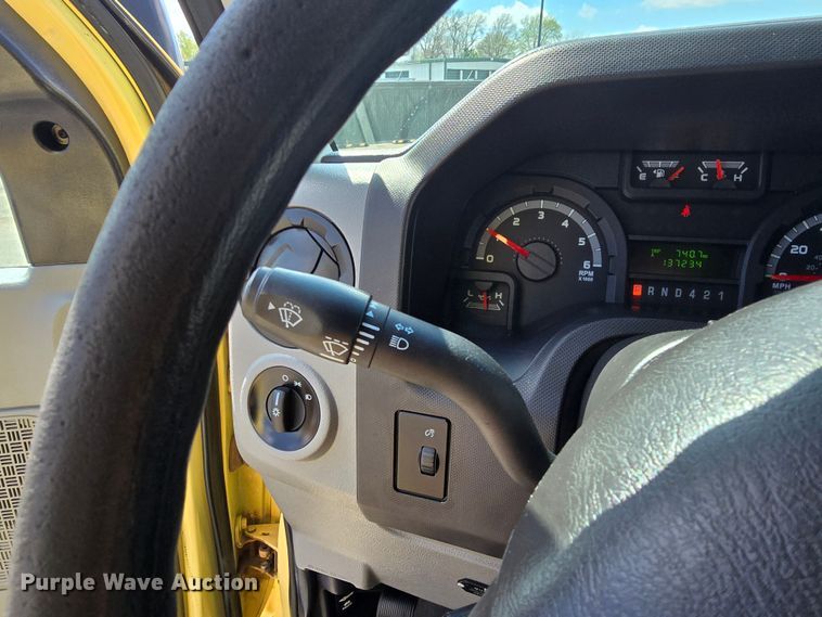 image for item LD9126 2019 Ford E450 refrigerated truck