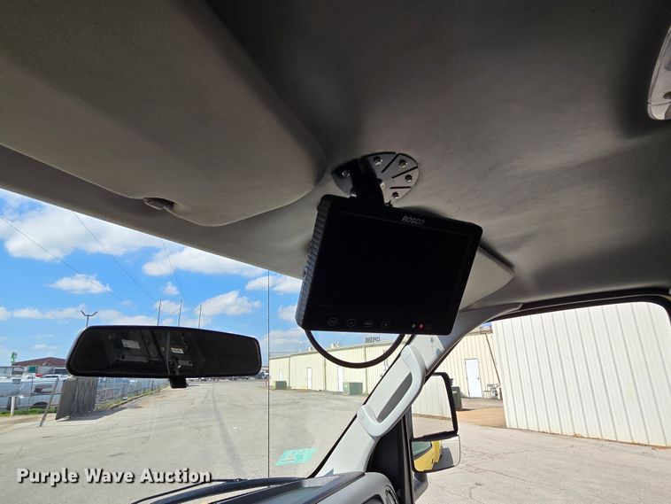 image for item LD9126 2019 Ford E450 refrigerated truck