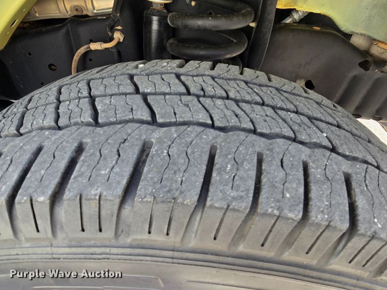 image for item LD9126 2019 Ford E450 refrigerated truck