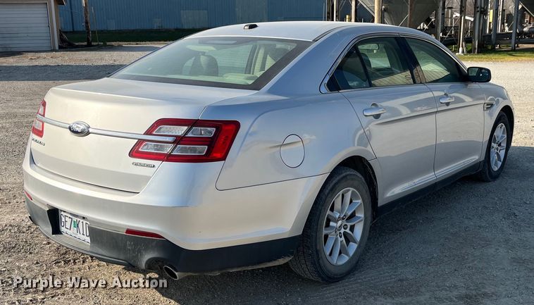 image for item LD9357 2013 Ford Taurus 