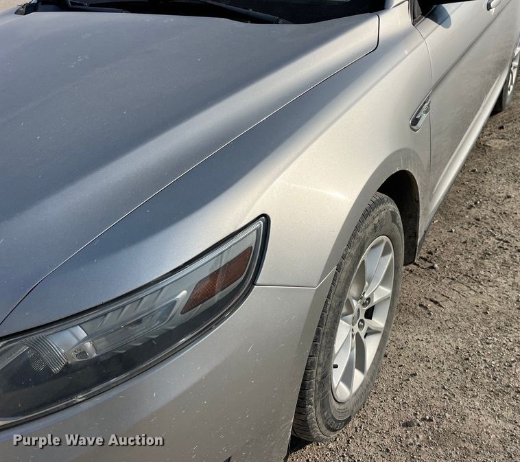 image for item LD9357 2013 Ford Taurus 