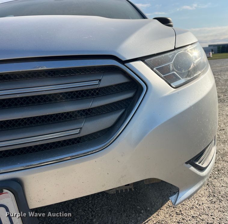 image for item LD9357 2013 Ford Taurus 