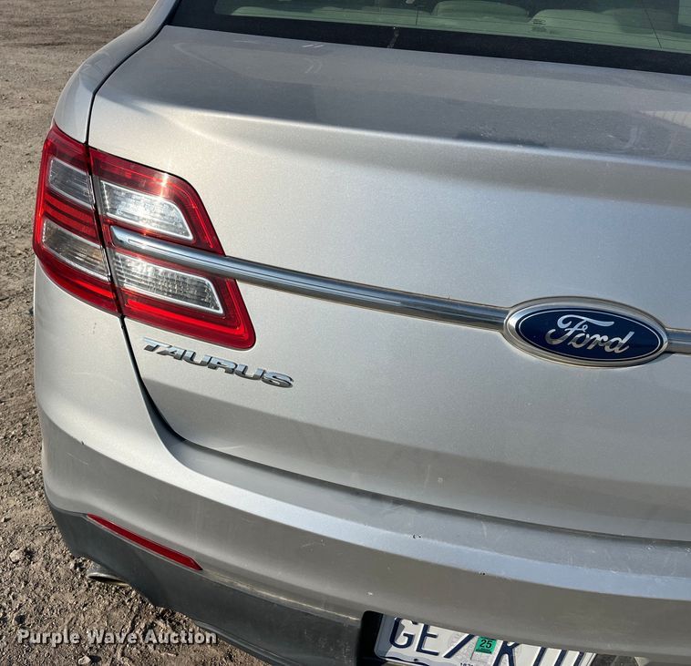 image for item LD9357 2013 Ford Taurus 