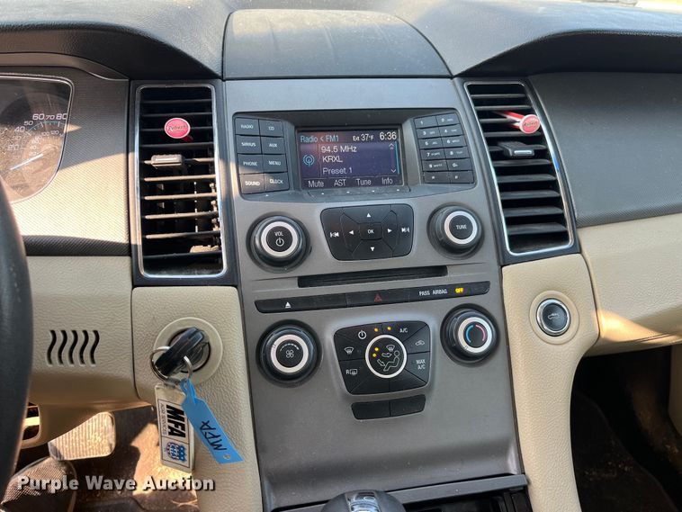 image for item LD9357 2013 Ford Taurus 