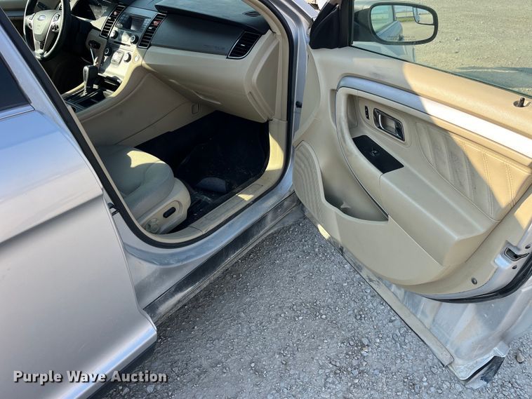 image for item LD9357 2013 Ford Taurus 