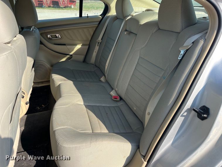 image for item LD9357 2013 Ford Taurus 
