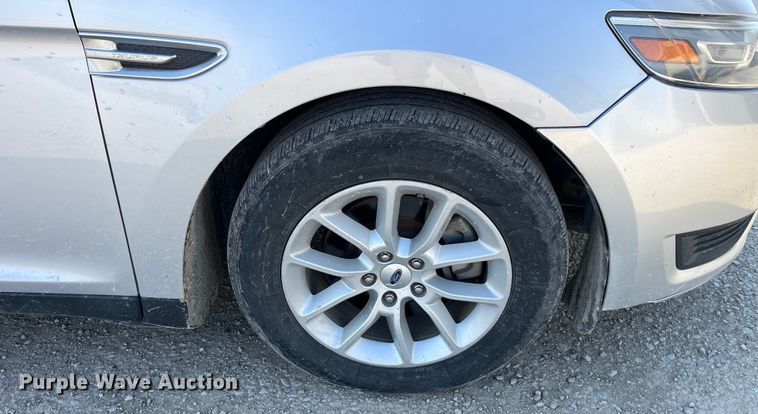 image for item LD9357 2013 Ford Taurus 