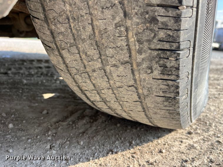 image for item LD9357 2013 Ford Taurus 