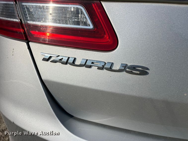 image for item LD9357 2013 Ford Taurus 