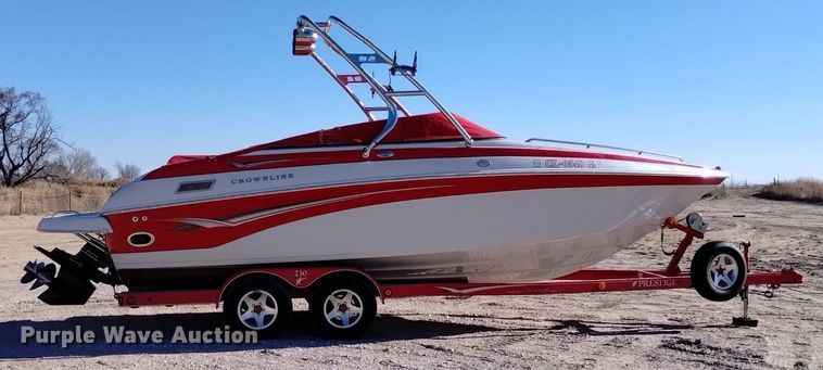 image for item LN9975 2003 Crownline  230BR boat