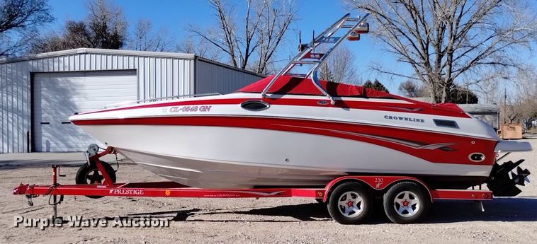 image for item LN9975 2003 Crownline  230BR boat