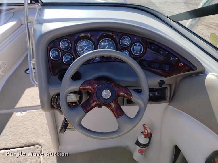 image for item LN9975 2003 Crownline  230BR boat